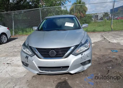 2018 Nissan Altima 2.5 Sv z USA, uszkodzony, nr VIN 1N4AL3AP9JC119373